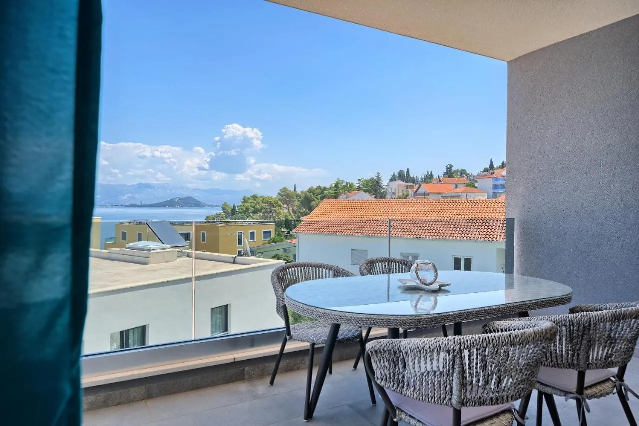 Moni'S Place - Fresh Seaview Apartment Slatine